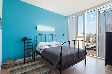 Sold by aptsandlofts.com