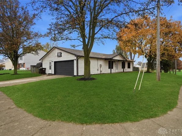 1360 Vista Ridge Dr, Miamisburg, OH 45342