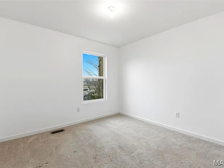 307 Newbridge Way — Photo 13