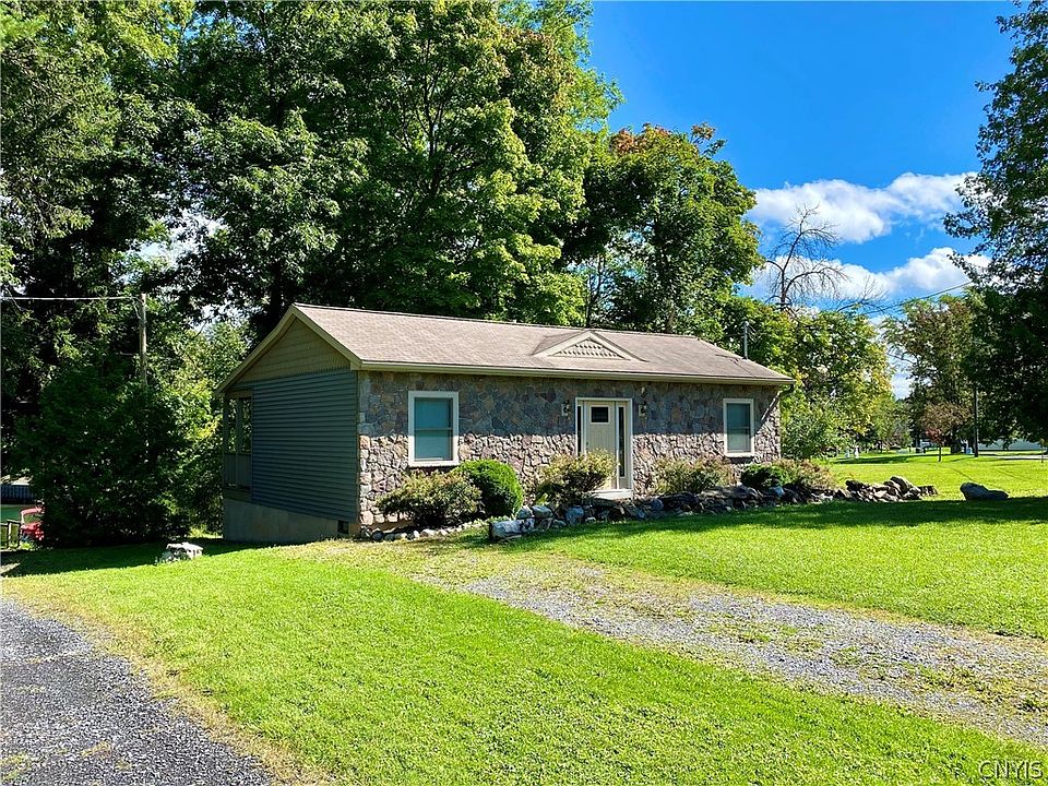 63 Pulsifer Dr, Auburn, NY 13021 Zillow