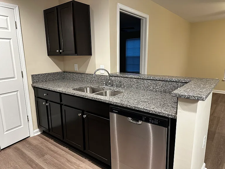 102 Rai Ct — Photo 14