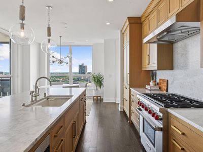 1111 W River Pkwy #18D, Minneapolis, MN, 55415