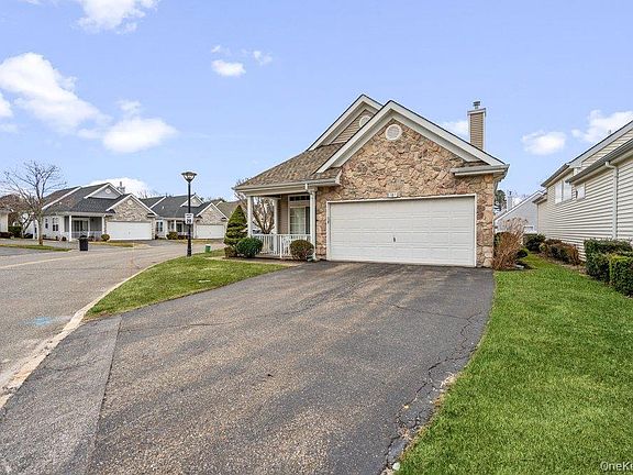 3rd image of 587 Leisure Drive