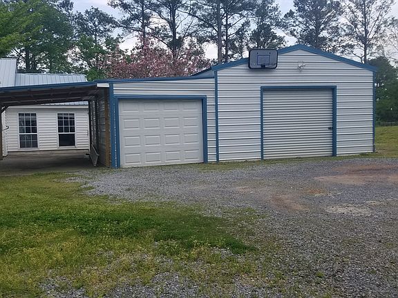 700 sq ft garage with power