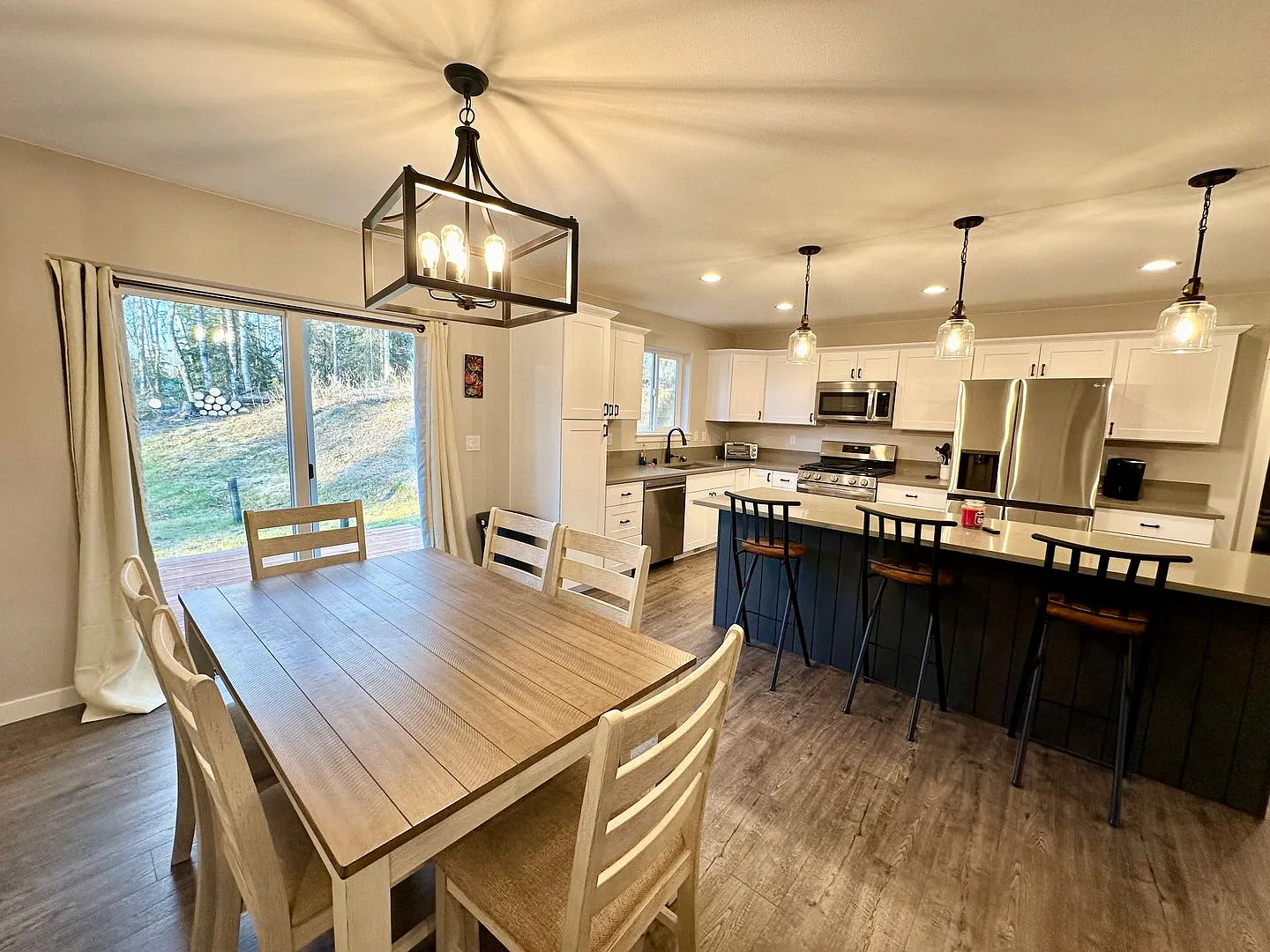 Seasonal Furnished Rental — Photo 3