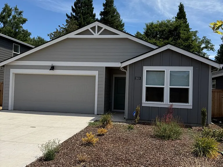 2810 Bear Cub Dr — Photo 1