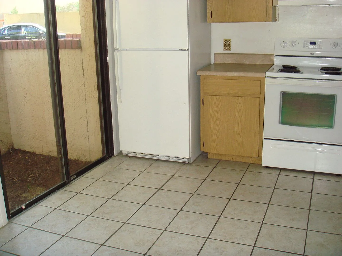 For Rent 2 Bed / 2 Bath Condo In The Shores Available Now! — Photo 3
