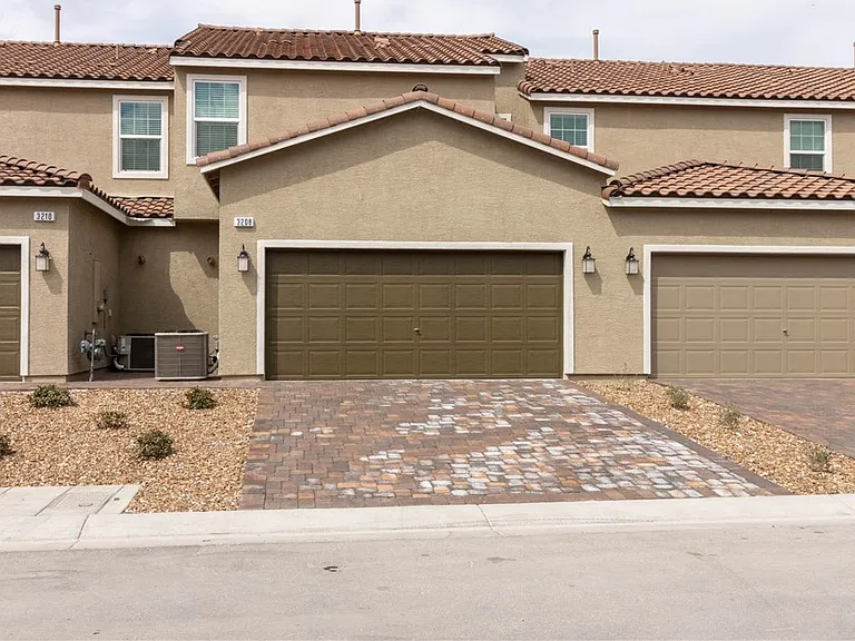 3208 Brynley Ave — Photo 25