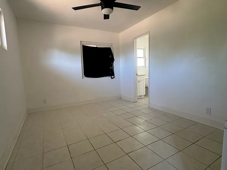 22406 Miramot Rd — Photo 14
