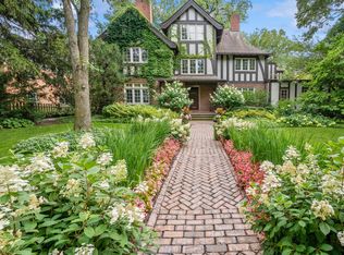 888 Tower Rd, Winnetka, IL 60093