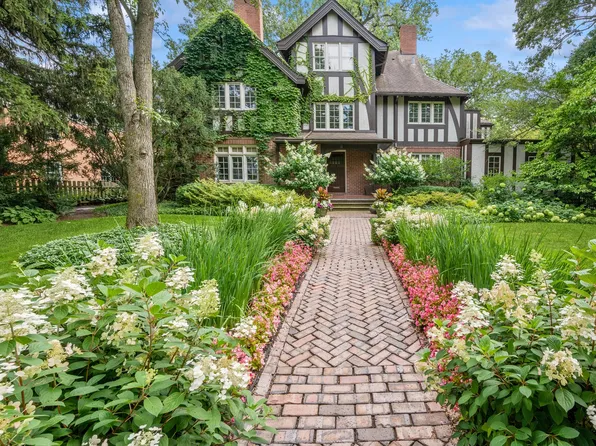 888 Tower Rd, Winnetka, IL 60093