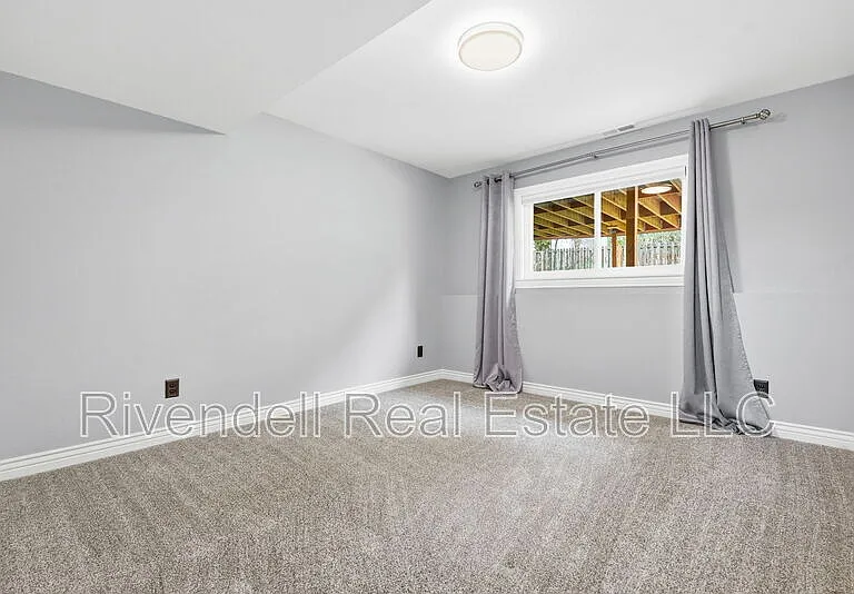 530 Allegheny Dr — Photo 15