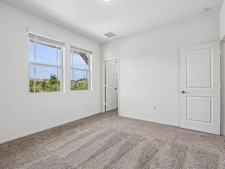 10303 Buster Dr — Photo 25
