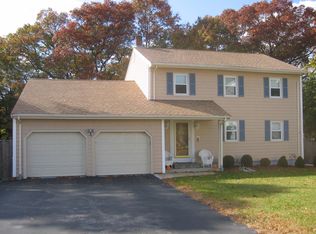 12 Cherry Ln, Braintree, MA 02184