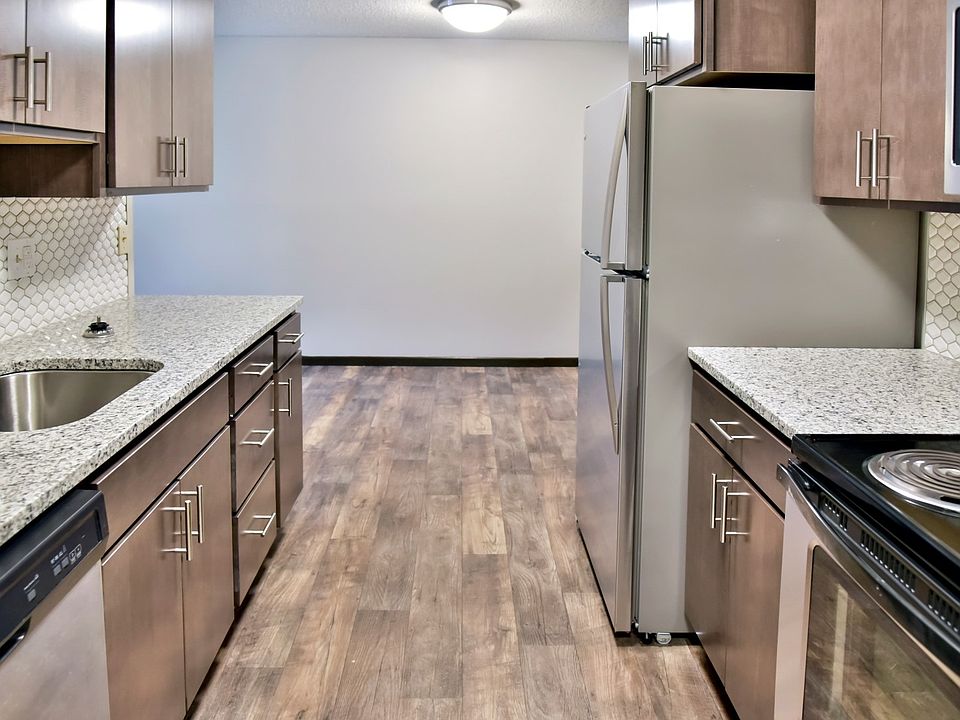 1st image of 3575 Lexington Ave S APT 318