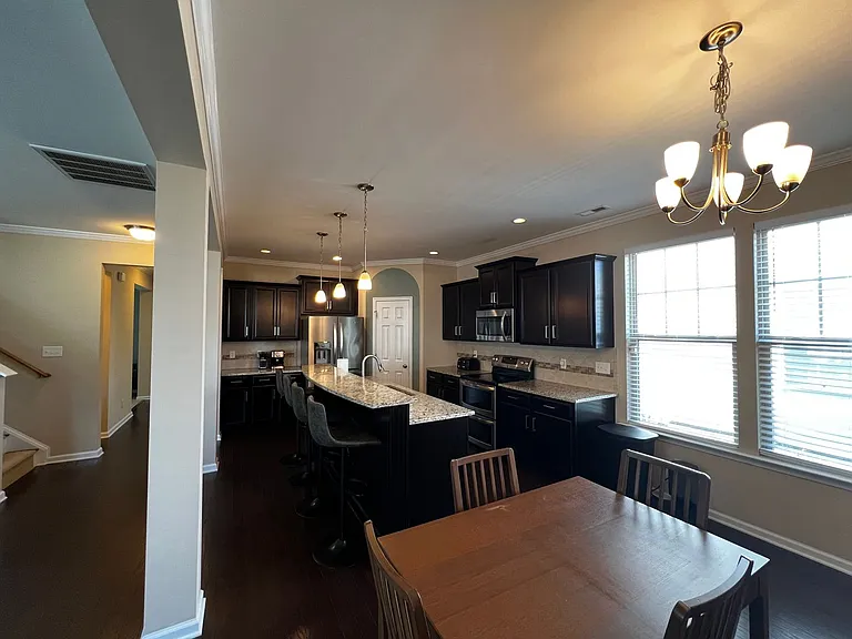3251 Leighton Blvd — Photo 7