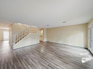 5836 Sampley Way, Houston, TX 77092