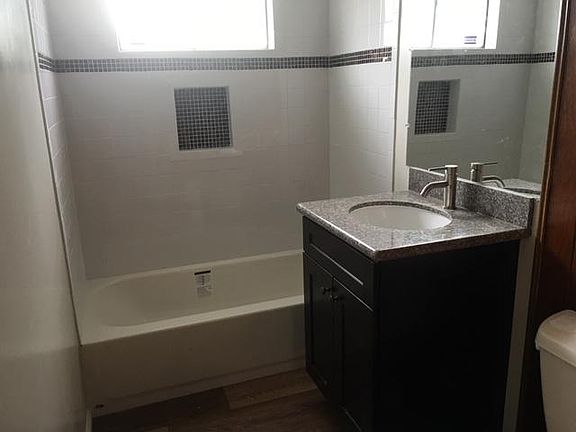 5th image of 8543 Ramona St