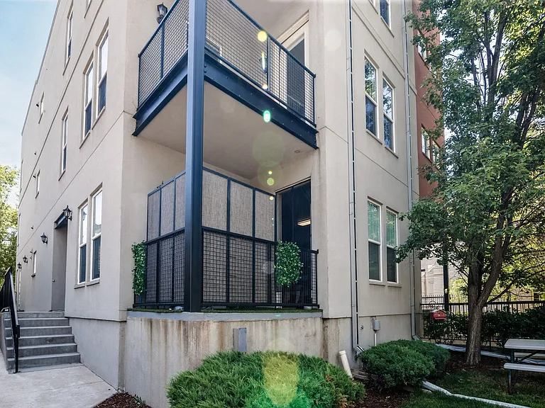 1721 N Marion St — Photo 15