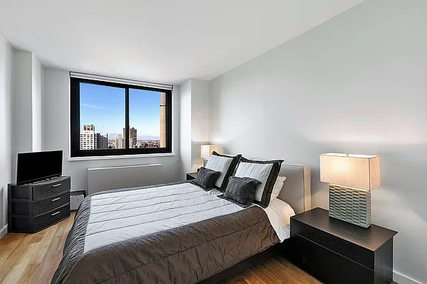 Rented by Compass | media 5