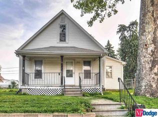 3936 Arbor St, Omaha, NE 68105