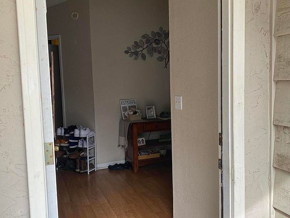 2nd image of 2216 N Pinkham St