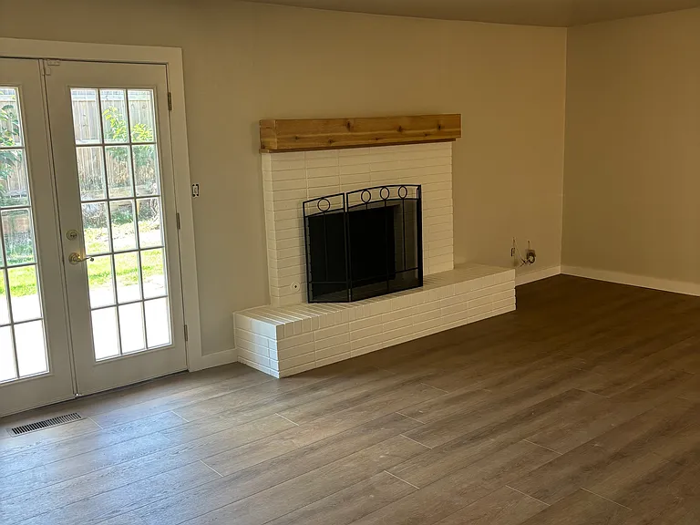 6411 N Shawnee Ave — Photo 3