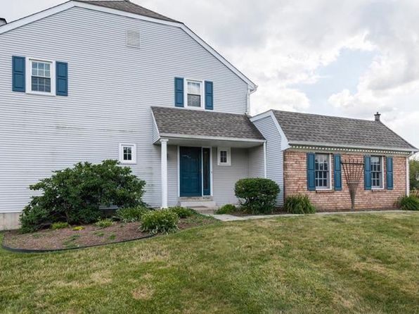 929 Samantha Cir