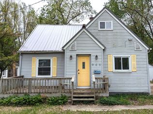 945 W Summit Ave, Muskegon, MI 49441