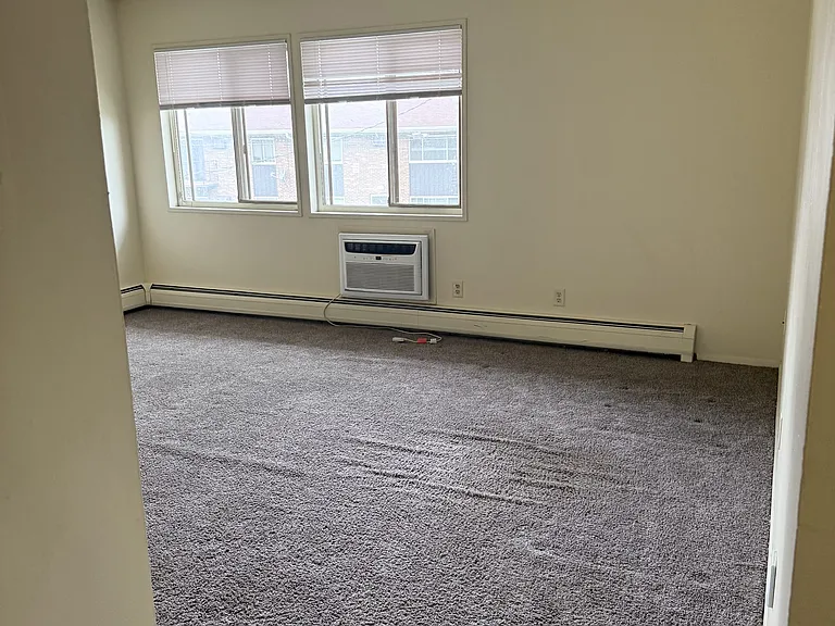 2080 Allen Blvd #25 — Photo 4