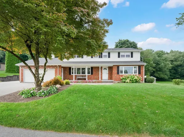 29 Gail Drive, Ellington, CT 06029