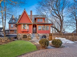 133 Upham St, Melrose, MA 02176