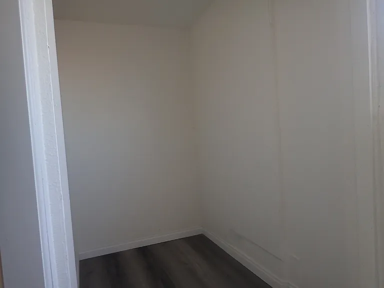 521 W Atkins Ave — Photo 5