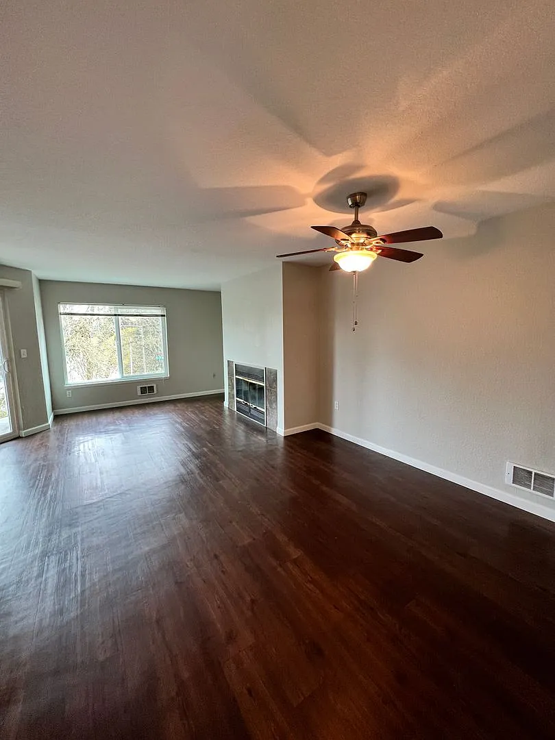 Roosevelt Place Apartments — Photo 4