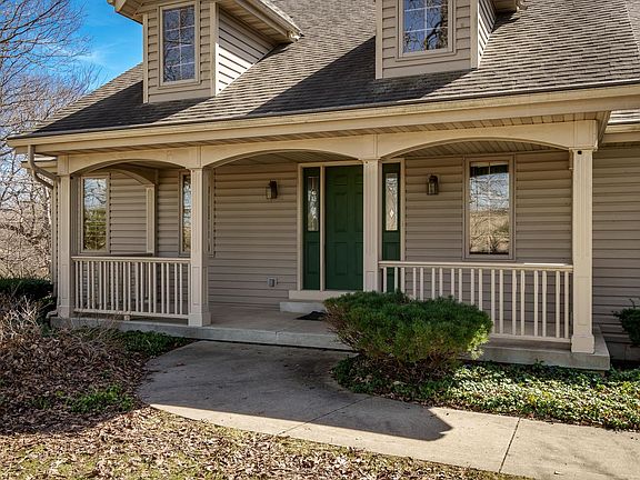 4th image of 261 W Redtail Ln