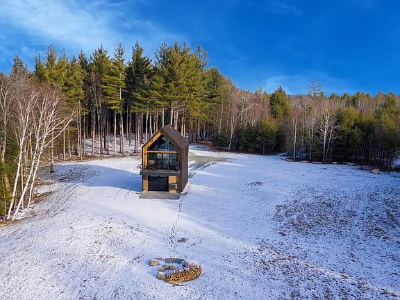 2nd image of 109 Winhall Hollow Road