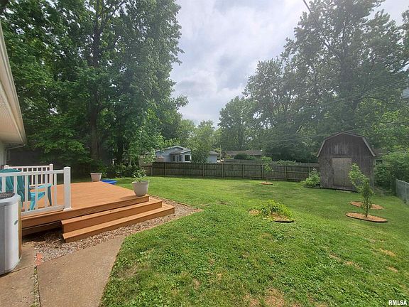 5th image of 614 S Skyline Dr