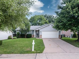 84 Four Winds Dr, Saint Peters, MO 63376