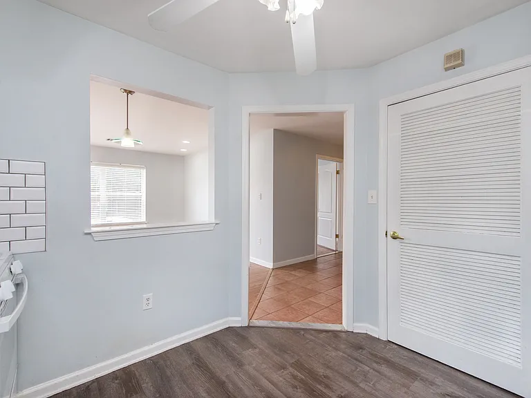 901 Stuyvesant Ave #101 — Photo 6