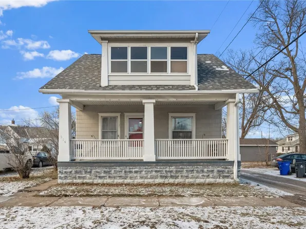 514 9th St NW, Cedar Rapids, IA 52405