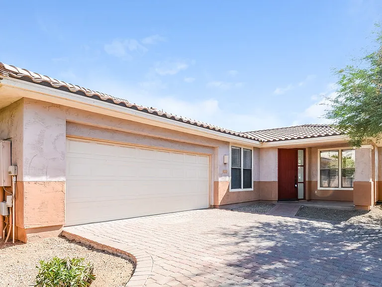 13673 W Cypress St — Photo 1