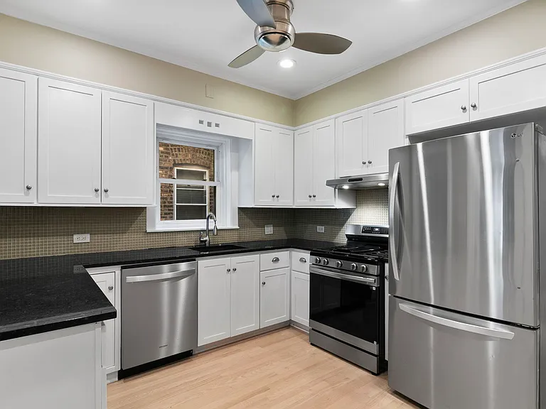1031 Wesley Ave #1 — Photo 4