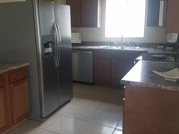2nd image of 2828 N Estrella Ave Unit A
