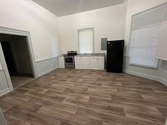 5th image of 515 E 9th Ave