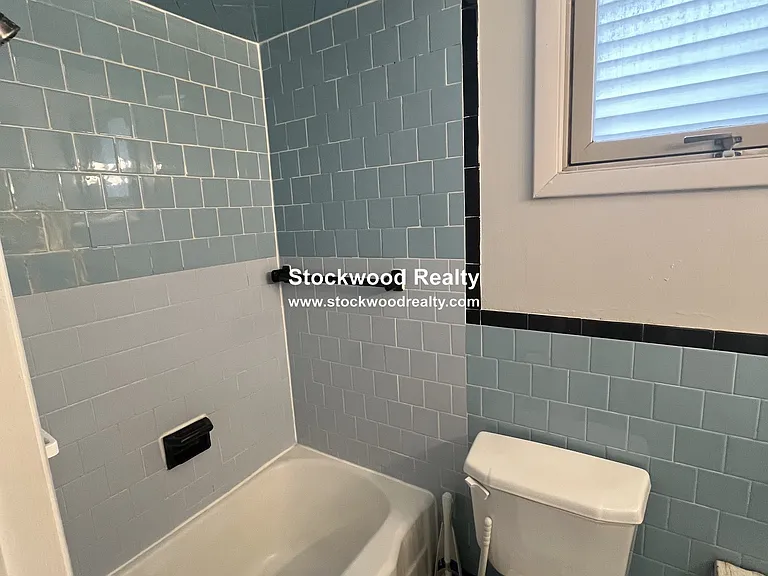 109 Wordsworth St #1 — Photo 25