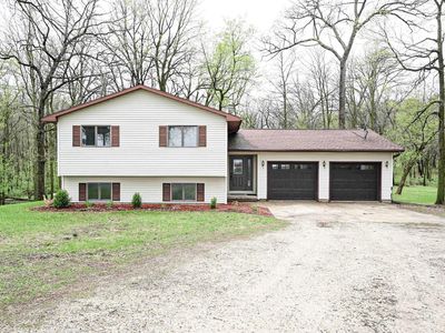 1729 162nd Ave, Manchester, IA, 52057