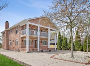 9807 W 57th St, Countryside, IL 60525