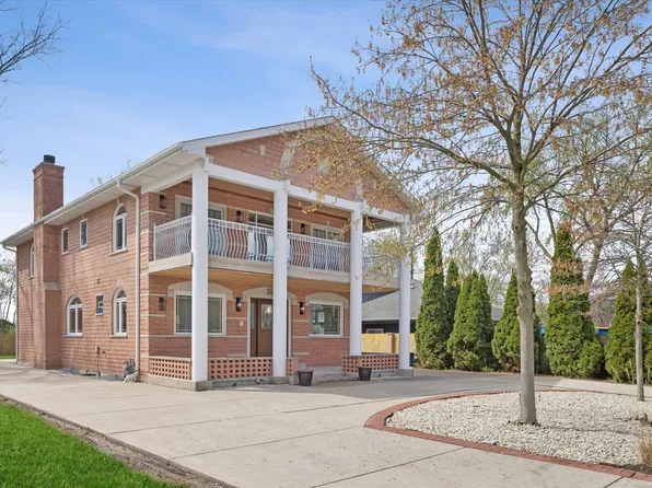 9807 W 57th St, Countryside, IL 60525
