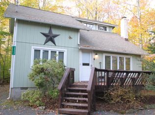 222 Paxinos Dr, Pocono Lake, PA 18347