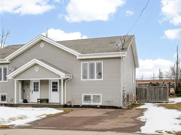 128 Lakeburn Ave, Dieppe, NB E1A 0Y7